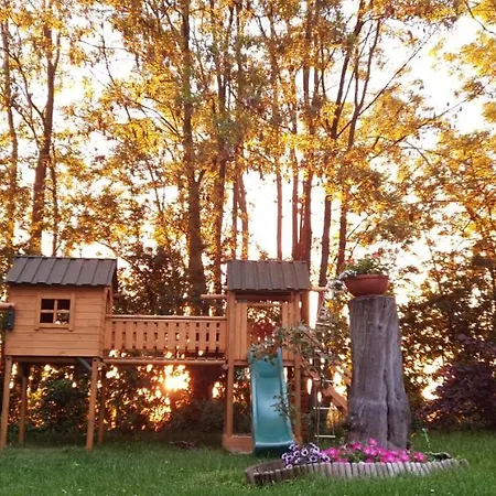 Nad Wierzbowym Stawem Country house *